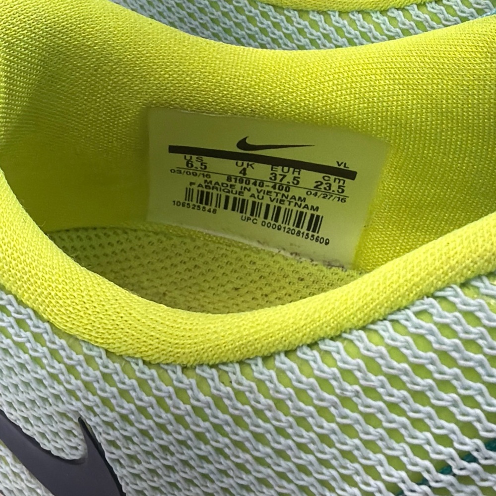 Nike Sky Blue‎ and Neon Yellow Athletic Shoes - Picture 2 of 5
